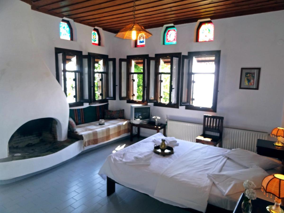 Hotel Vrionis Agios Dimitrios  Exterior photo